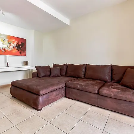 Apartment Oasis Fanabe Iii *